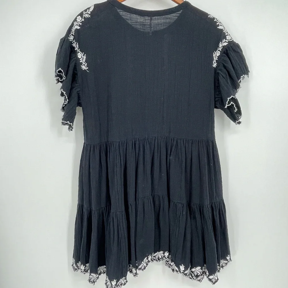 ✨ Free People Santiago Black Embroidered Gauzy Peasant Dress Pockets S Blogger - Picture 6 of 13